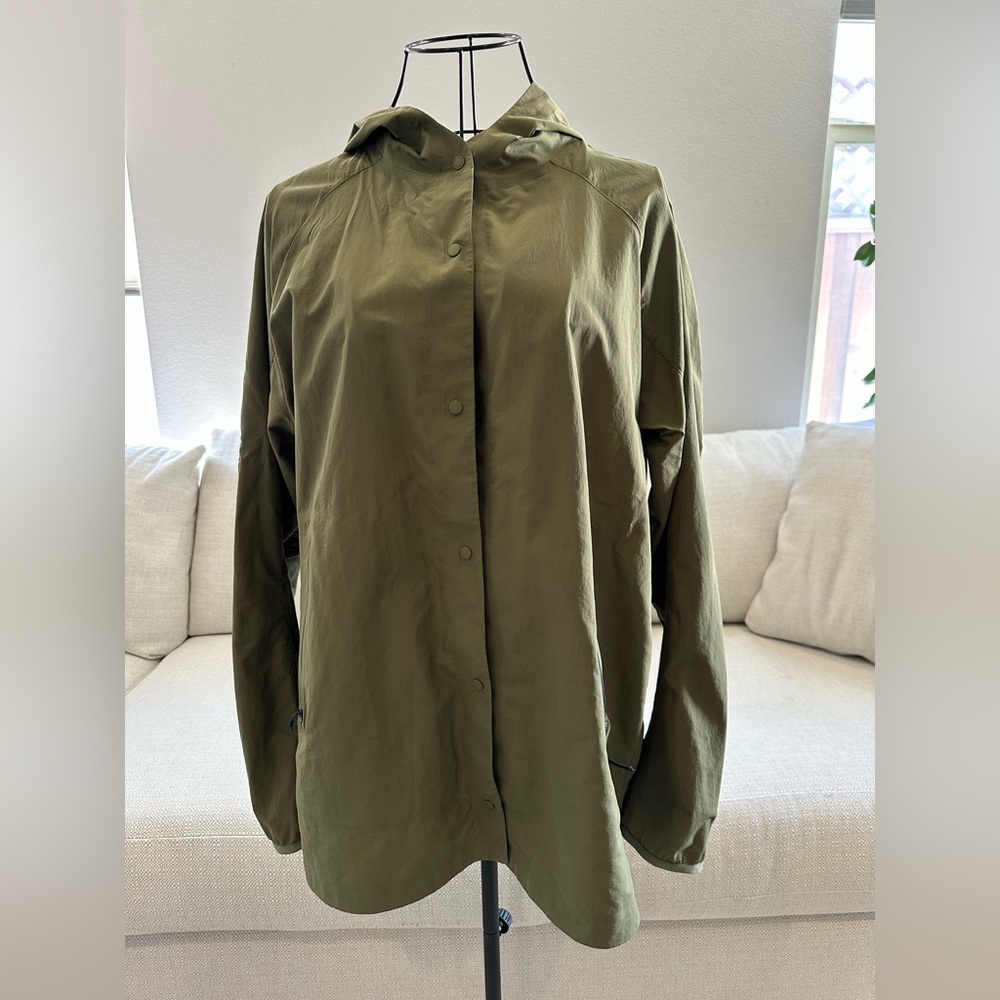 Mountain hard wear jacket